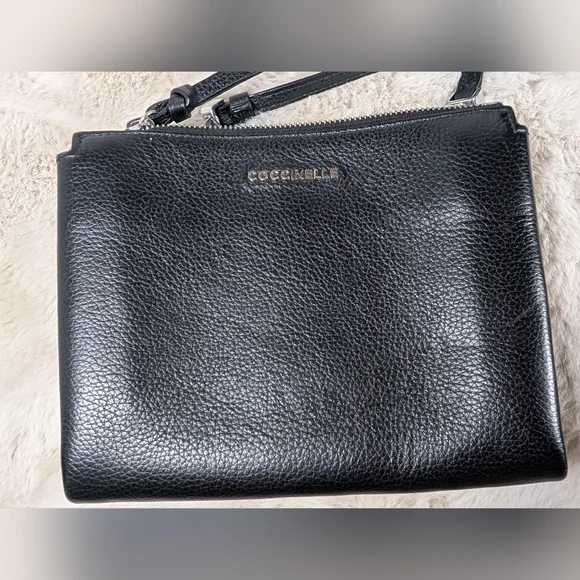 Coccinelle Loving Valentine Heart Crossbody Handbag - Picture 3 of 10